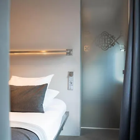 Het Arresthuis Szálloda 5*