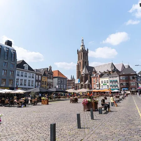 Het Arresthuis Hotel 5*
